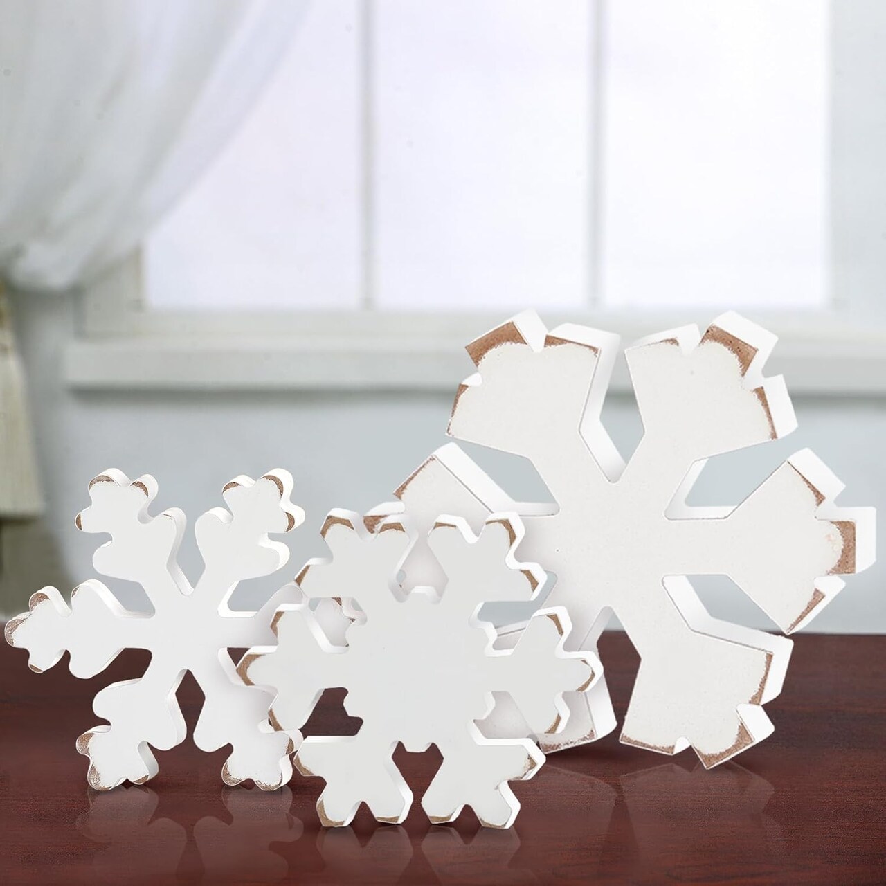 3 Pcs Christmas Wooden Snowflake Decor Winter Snowflake Table Signs Wonderland Snowflake Wood Blocks Farmhouse Xmas Tiered Tray Decorations for Xmas Table Shelf(Retro White)
